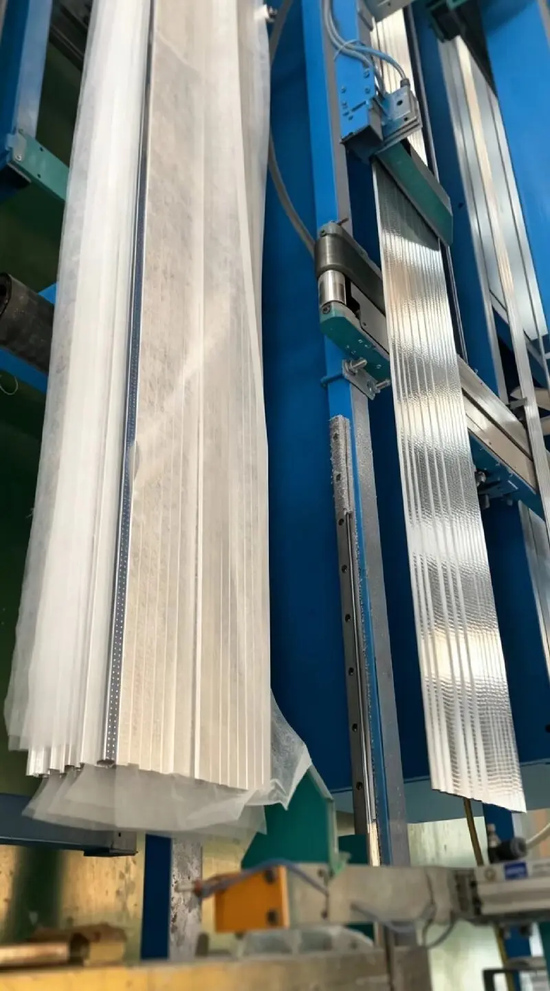 How to Choose the Best Aluminum Window Spacer Bar | Henghui