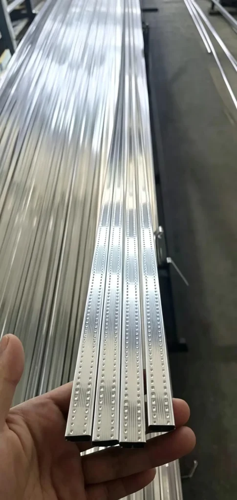 8.5A aluminum divider workshop production photos