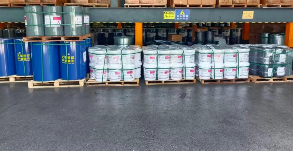 Stocking site of hollow glue at overseas agents